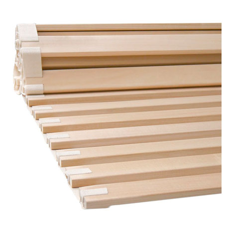 Roll-up bed slats out of solid wood with cotton band on the side
